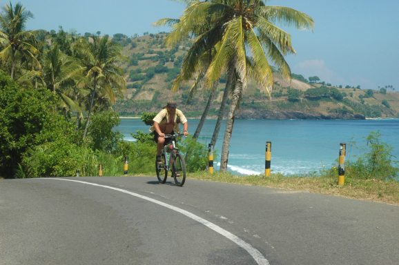 Entdecken Sie Lombok: Traumstrände, Vulkan Rinjani, Abenteuer und unberührte Natur östlich von Bali!