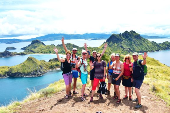 Entdecken Sie den Komodo-Nationalpark: Heimat der Komodowarane und faszinierender Unterwasserwelt.