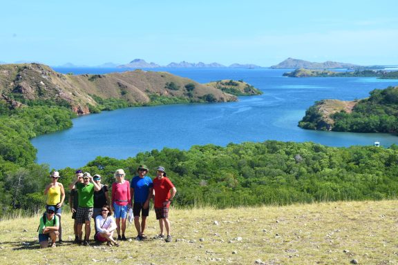 Entdecken Sie den Komodo-Nationalpark: Heimat der Komodowarane und faszinierender Unterwasserwelt.