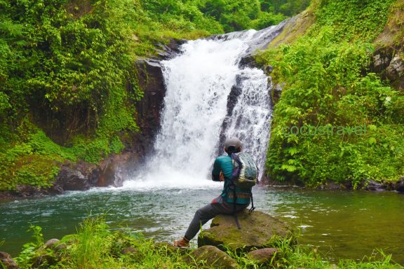 Erlebe die 2-tägige Wasserfall Bike/Trekking Tour in Bali: Abenteuer, Natur und atemberaubende Wasserfälle!