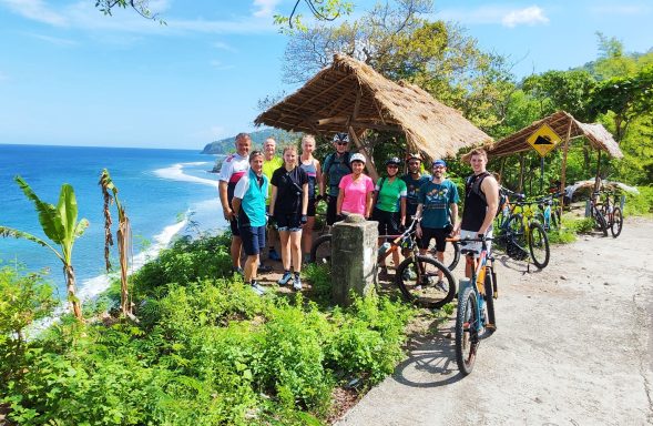 Entdecken Sie die Walhaie auf unserer 15-tägigen Aktivtour von Bali nach Sumbawa: Biken, Schnorcheln, Segeln und Relaxen