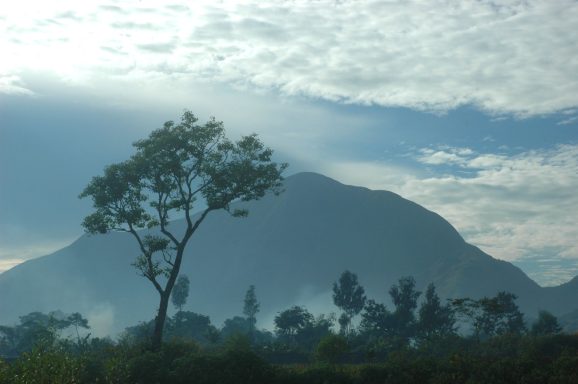 Entdecken Sie Lombok: Traumstrände, Vulkan Rinjani, Abenteuer und unberührte Natur östlich von Bali!