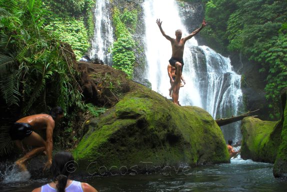 Entdecken Sie Bali per Bike: 5-tägige Abenteuer-Tour mit Rafting, Tempelbesuchen und Insider-Infos!