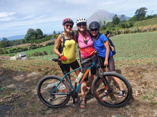 Auf den Spuren der Orang-Utans in Nord-Sumatra 14 Tage Bike Abenteuer pur!