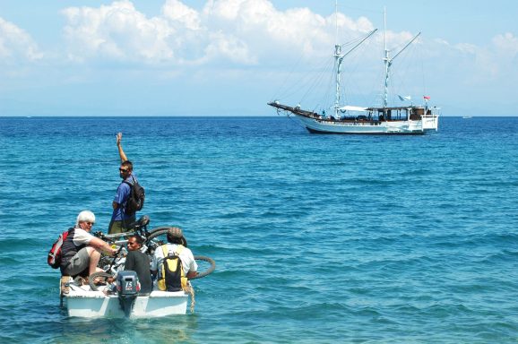 Ein Traum wird wahr - Erlebnis Bike Tour von den Insel Bali, Lombok, Gili Trawangan, Moyo Sumbawa zu den Komodowaranen.