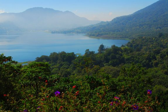 Erleben Sie 2 Tage Insel Manjangan: Radfahren durch Reisfelder & Schnorcheln im Paradies!