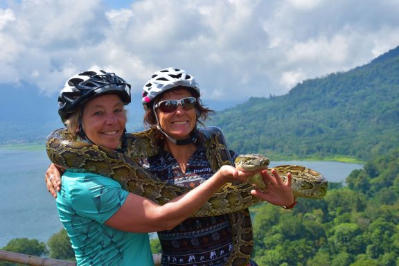 Erleben Sie 2 Tage Insel Manjangan: Radfahren durch Reisfelder & Schnorcheln im Paradies!