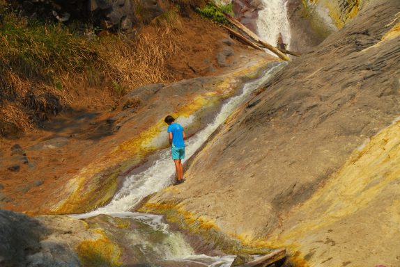 Entdecken Sie Java: Vulkane, Tempel und Abenteuer auf der faszinierenden Insel Indonesiens!