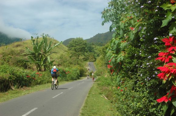 Ein Traum wird wahr - Erlebnis Bike Tour von den Insel Bali, Lombok, Gili Trawangan, Moyo Sumbawa zu den Komodowaranen.