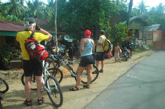 Ein Traum wird wahr - Erlebnis Bike Tour von den Insel Bali, Lombok, Gili Trawangan, Moyo Sumbawa zu den Komodowaranen.